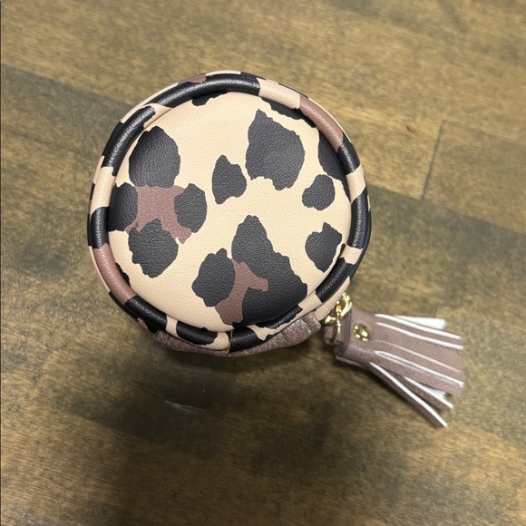 Itzy Ritzy Leopard Pacifier Holder, with clip - Picture 6 of 8